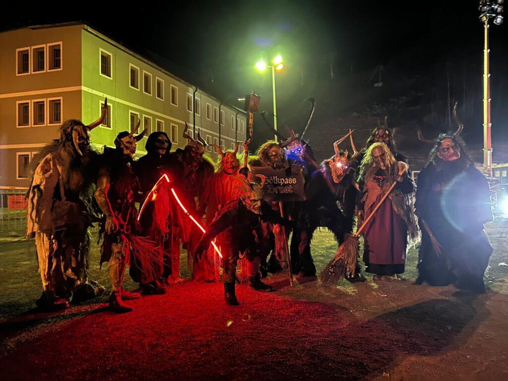 Bild eines Krampuslaufes der Sölkpass Bruat aus Schöder, Bezirk Murau, Steiermark