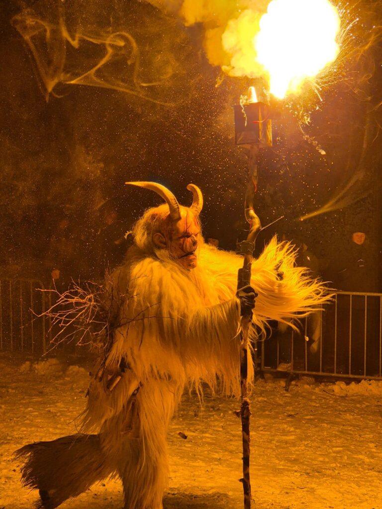 Bild eines Krampuslaufes der Sölkpass Bruat