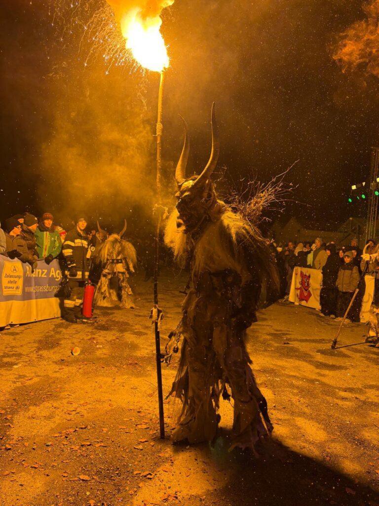 Bild eines Krampuslaufes der Sölkpass Bruat aus Schöder, Bezirk Murau, Steiermark